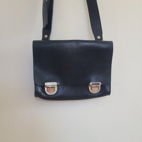 M0851 Shoulder Crossbody Bag Black Leather Small - Picture 2 of 10